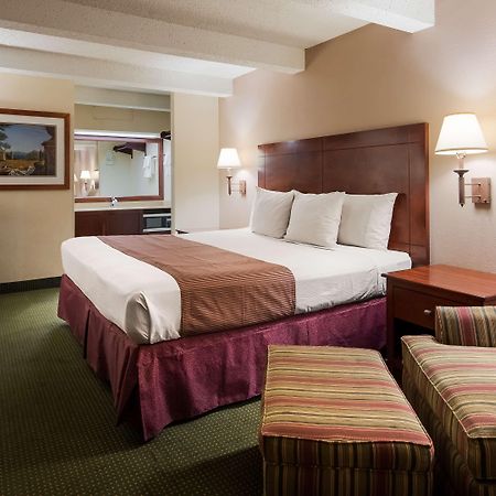 Best Western Montis Inn Saint Robert Luaran gambar